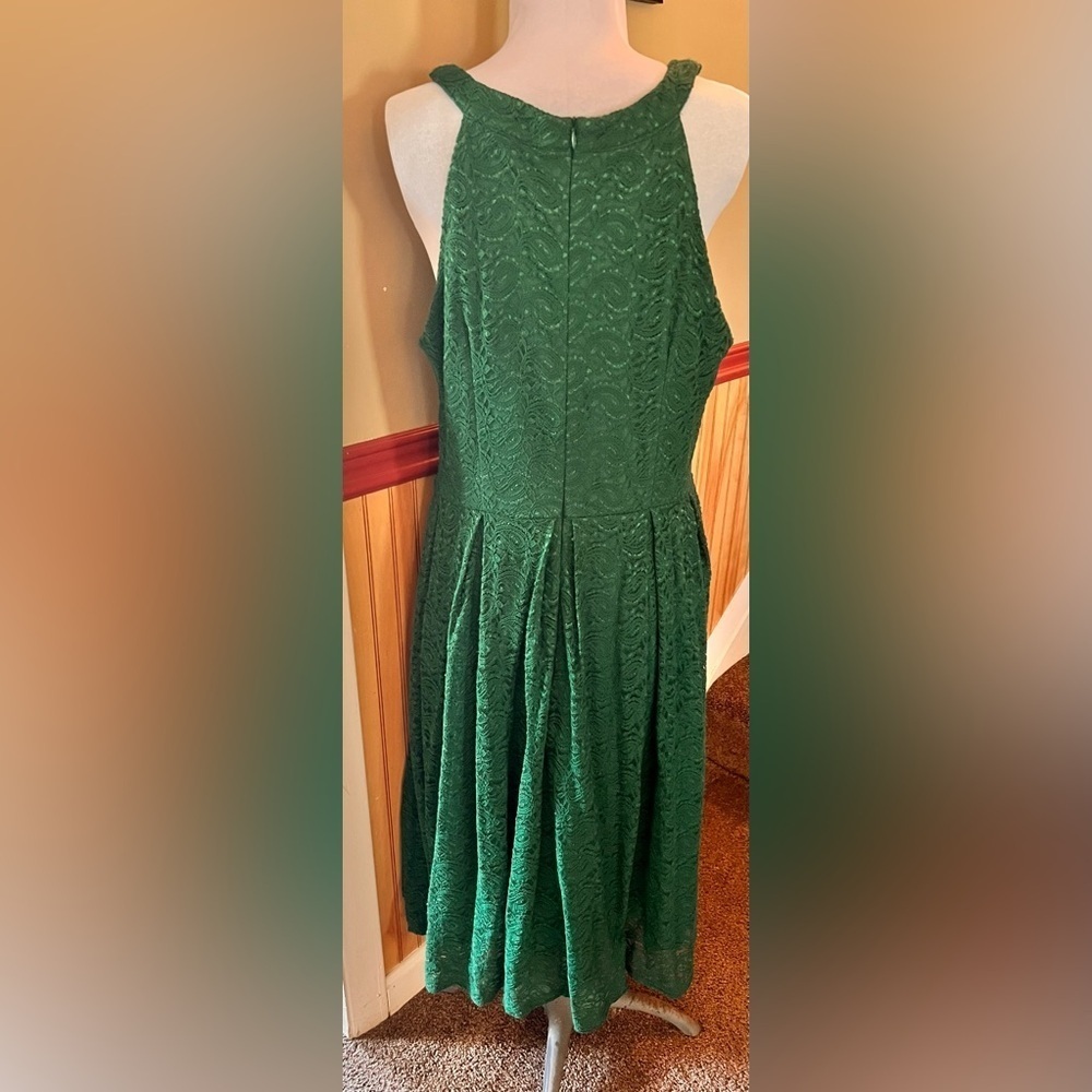 Preowned size XL Forrest green lace dress - Picture 5 of 5